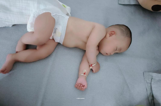 达州宝宝口水多怎么回事